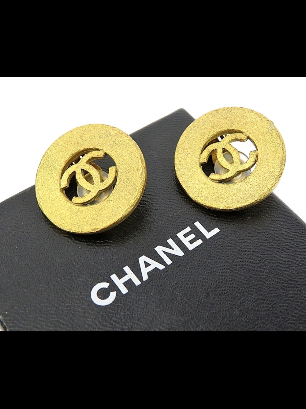 CHANEL Gold CC Cutout Round Button Earrings